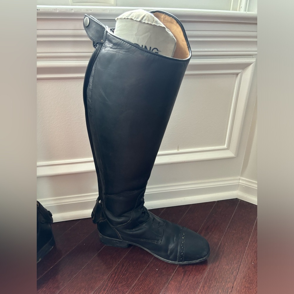 Riding Sport Essential Field Boot. Black. Size 8 regular